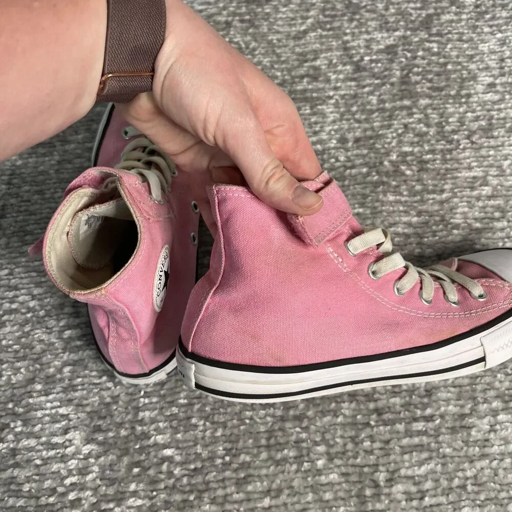 CONVERSE CHUCK TAYLOR ALL STAR - Girls PINK !! Size 3Y